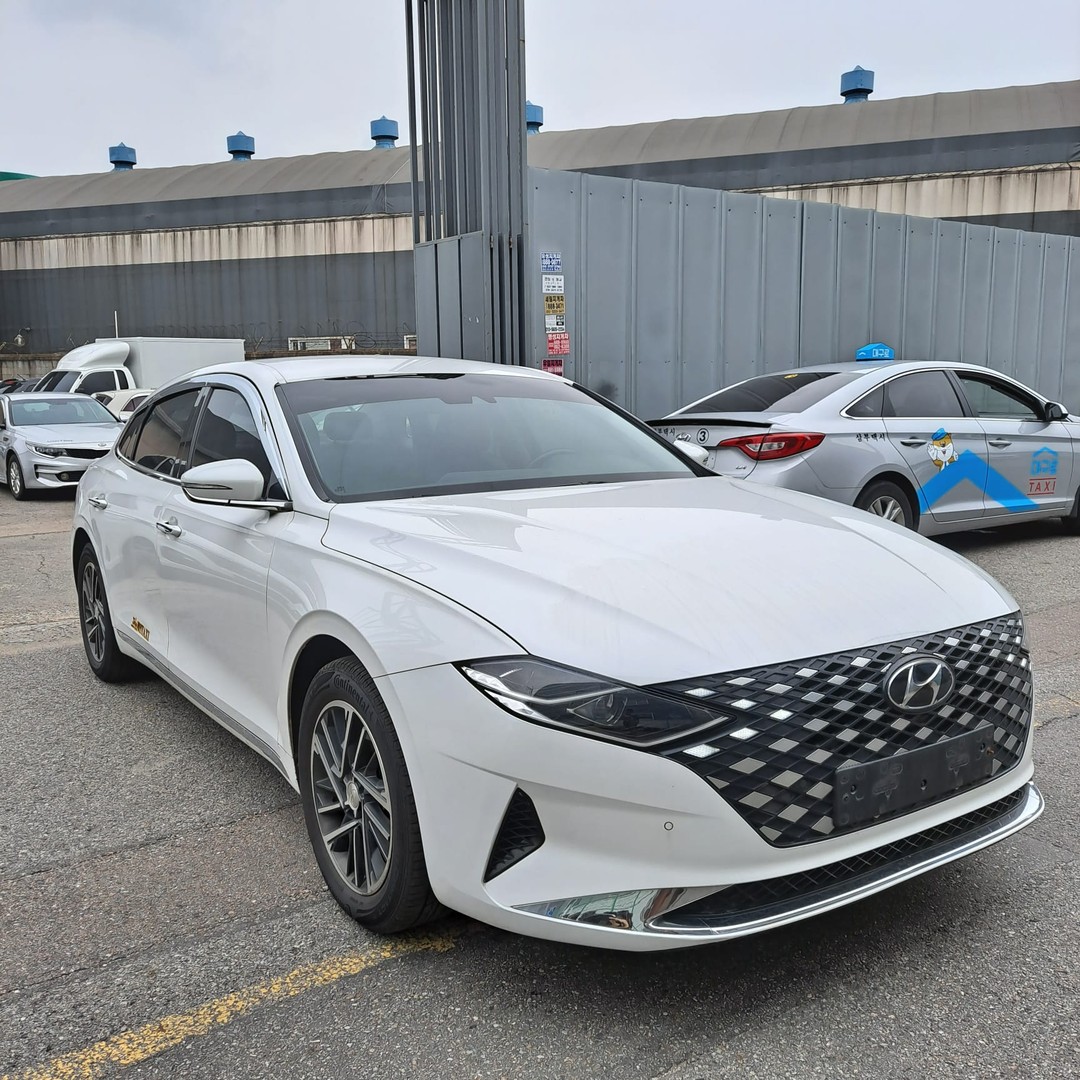 carros - HYUNDAI GRANDEUR 2020 BLANCO DESDE: RD$ 1,230,100