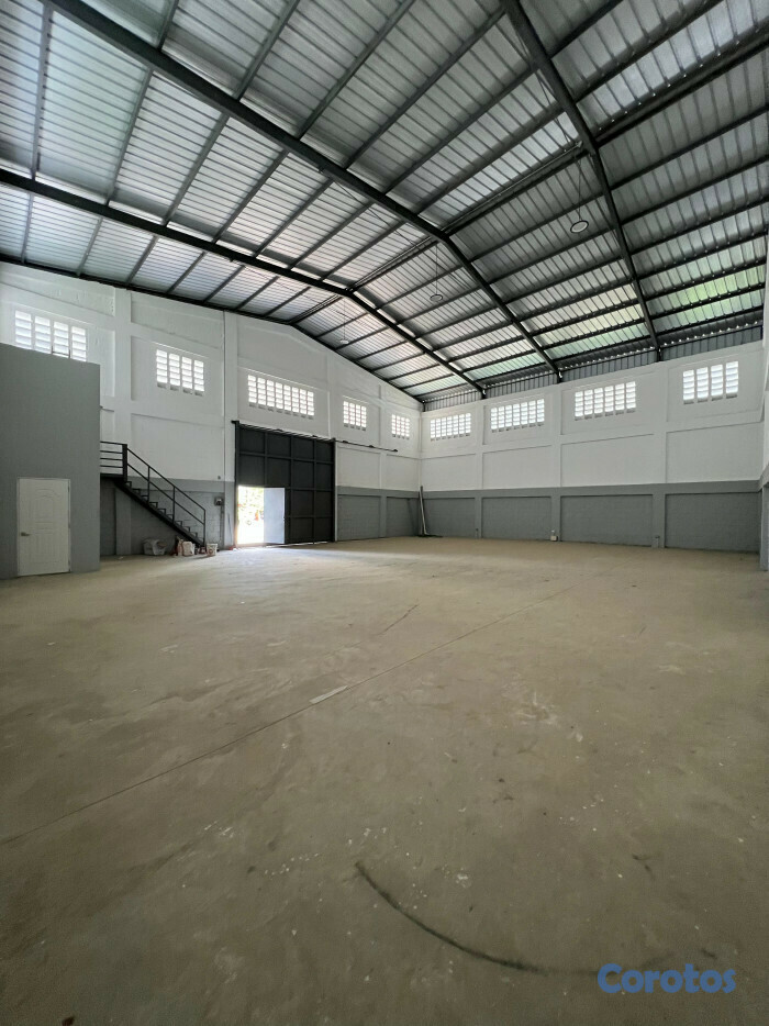 oficinas y locales comerciales - Almacen en renta proximo a haina 6