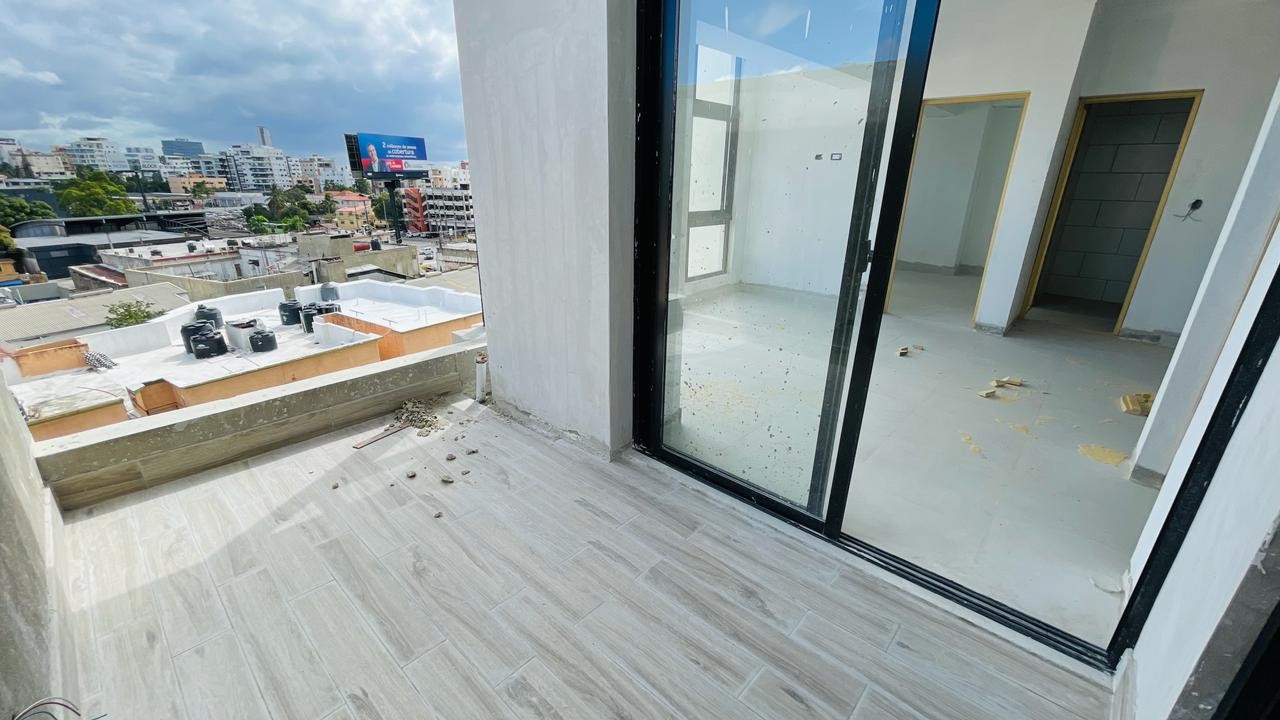 apartamentos - Apartamento con terraza en el millon en venta  3