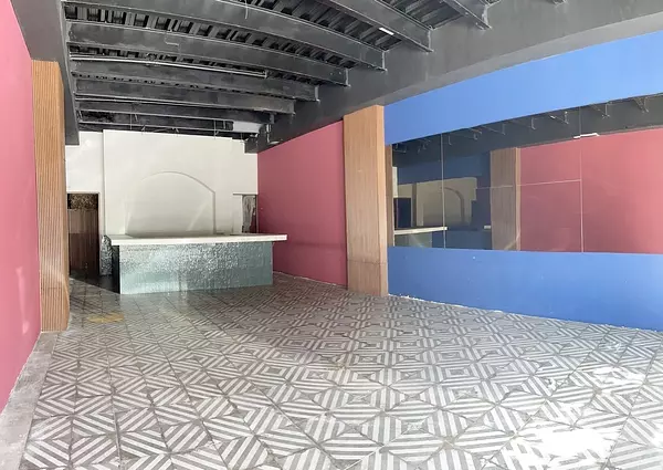 oficinas y locales comerciales - Local céntrico en Arroyo Hondo  2