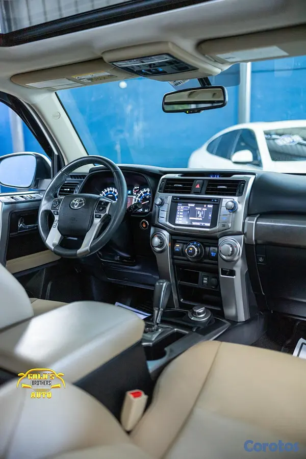 jeepetas y camionetas - Toyota 4Runner SR5 Premium 4x4 2019 Tres Filas 12