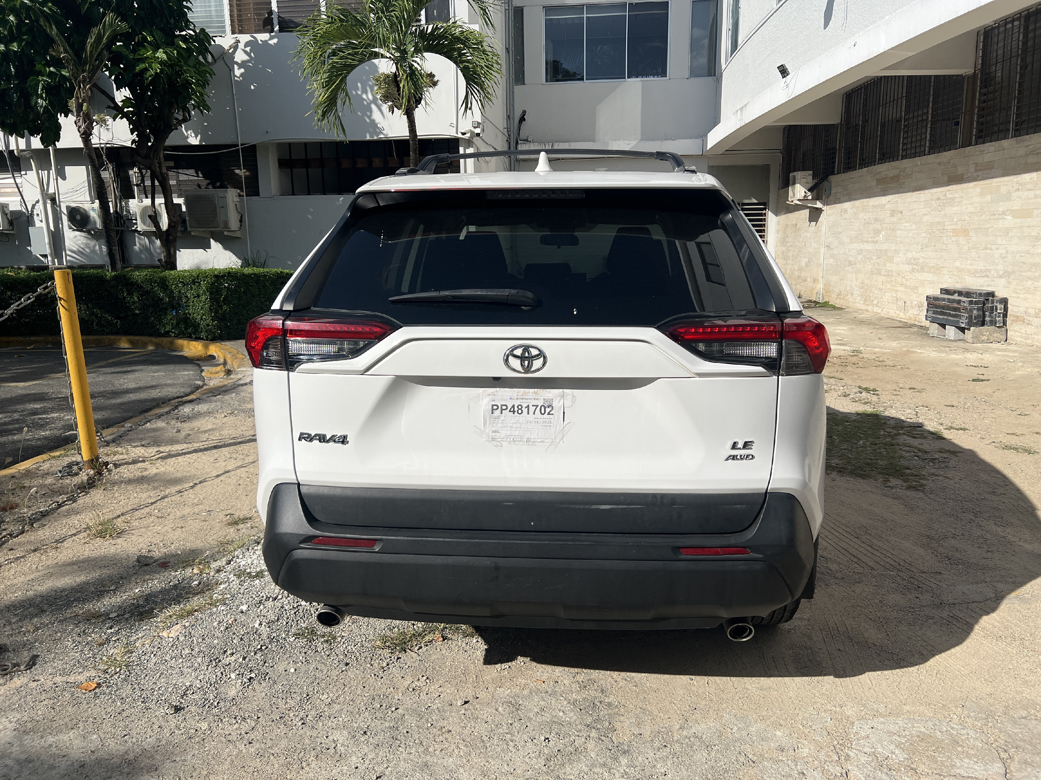 jeepetas y camionetas - TOYOTA RAV4 LE AWD 2020 - BLANCA 9