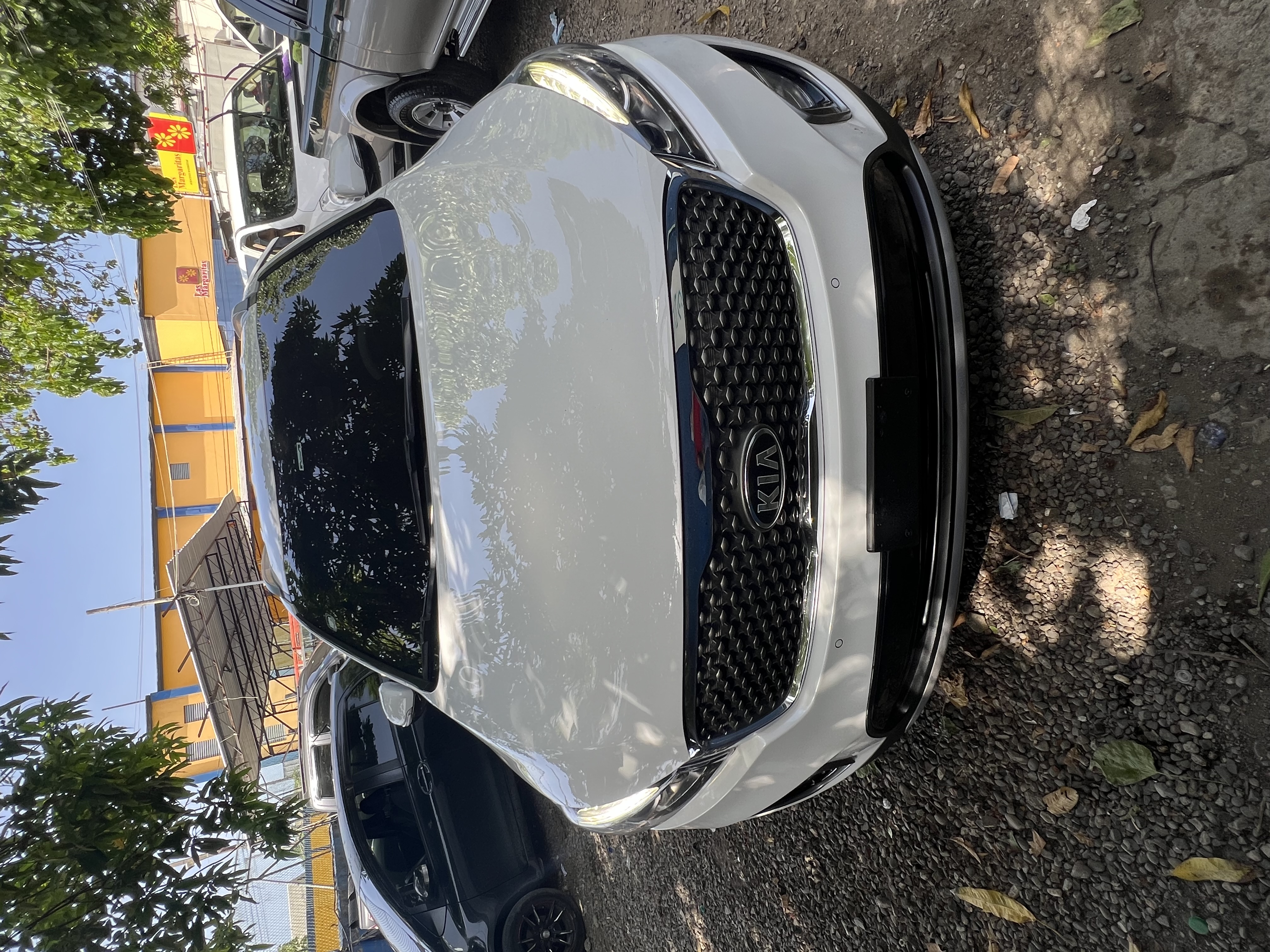 jeepetas y camionetas - SE VENDE KIA SORENTO 2017 2