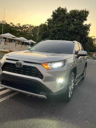 jeepetas y camionetas - Toyota rav4 2019 exl 4