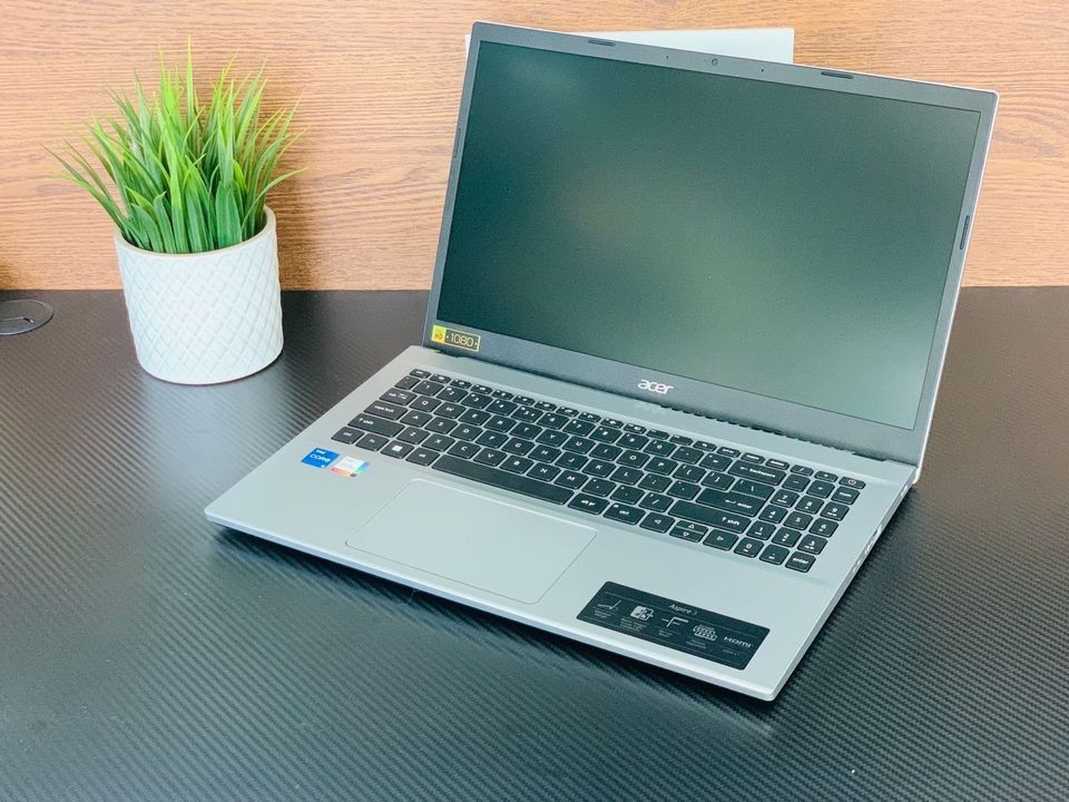 computadoras y laptops - Laptop Acer Aspire 3 15.6, core i5 12va  1
