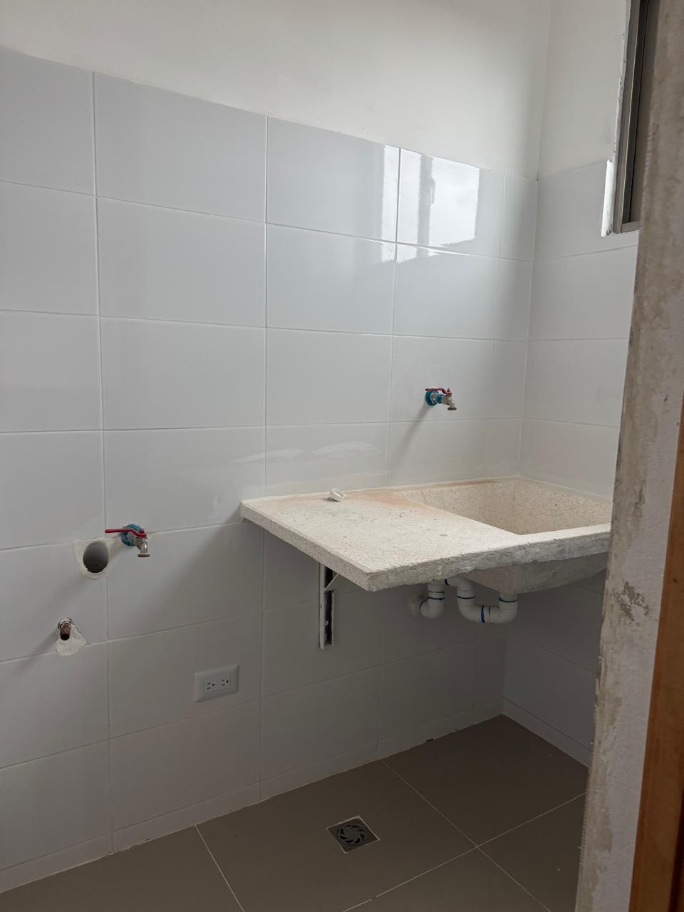 apartamentos - Apartamento 6to piso Av Indep. Urb las Acacias 5
