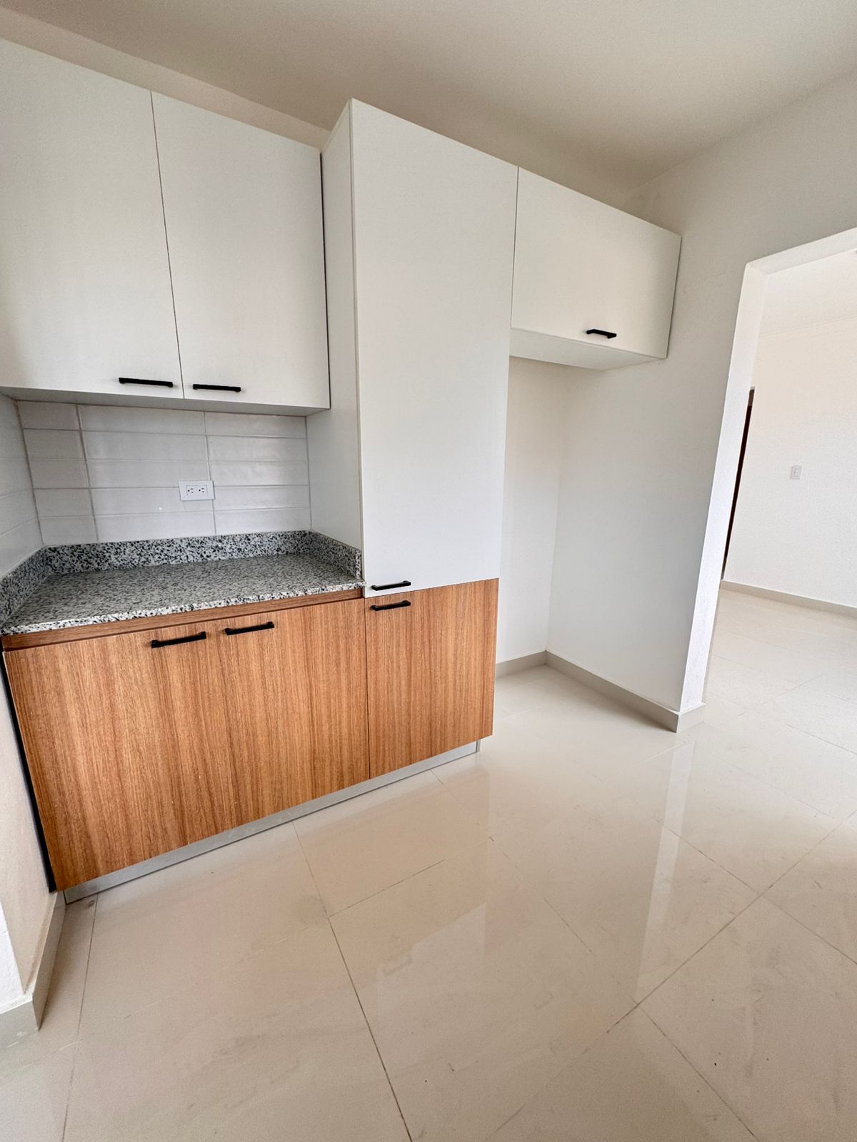 apartamentos - Venta de Apartamento en Reparto los tres ojos 4