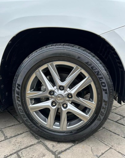 jeepetas y camionetas - Lexus lx570 2014 8