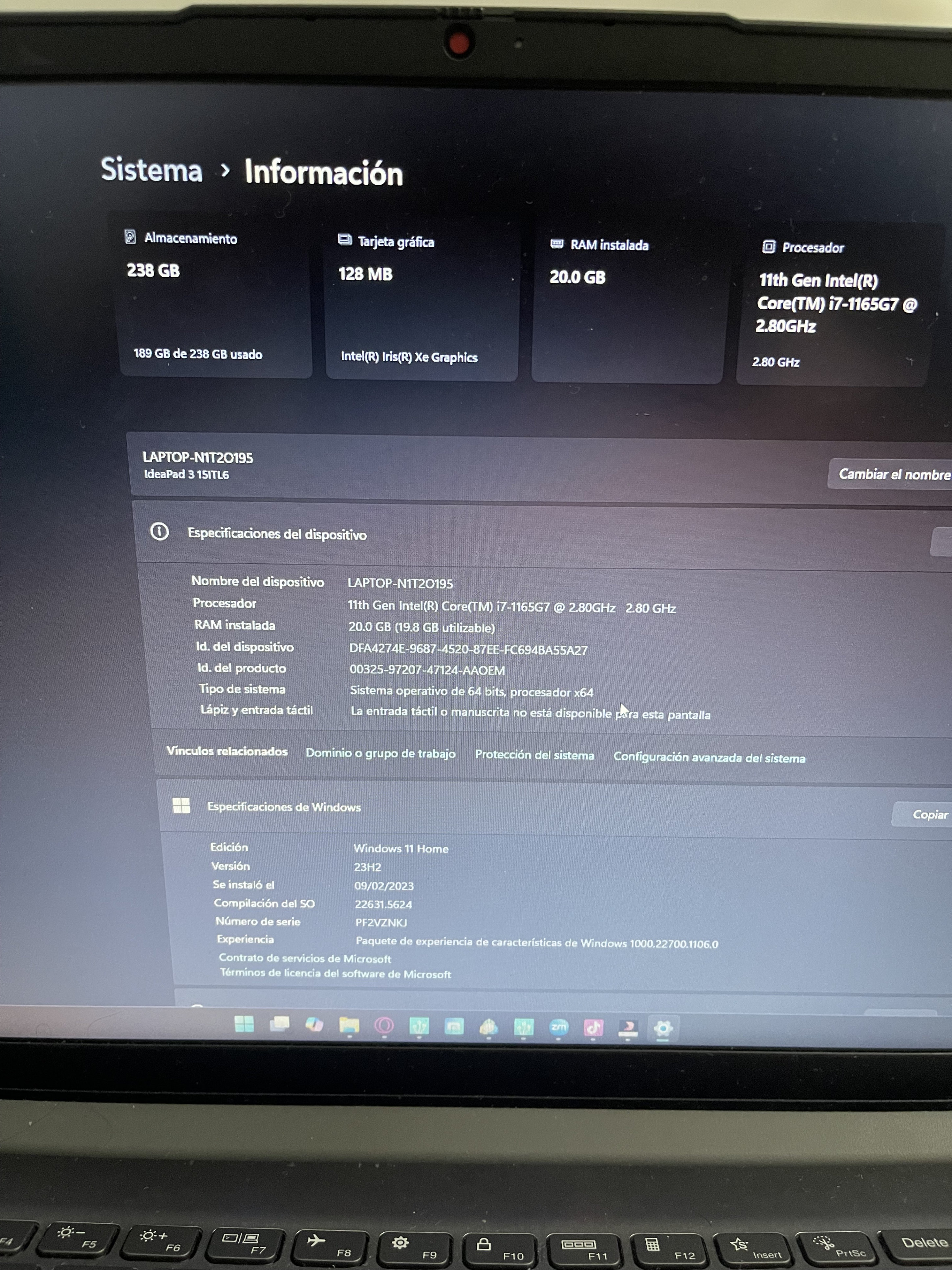 computadoras y laptops - Portátil Lenovo IdeaPad 3 15ITL6
Intel Core i7-1165G7|20GB RAM/
15.6" 1
