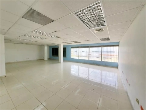 oficinas y locales comerciales - Local en primer nivel 258 m  9