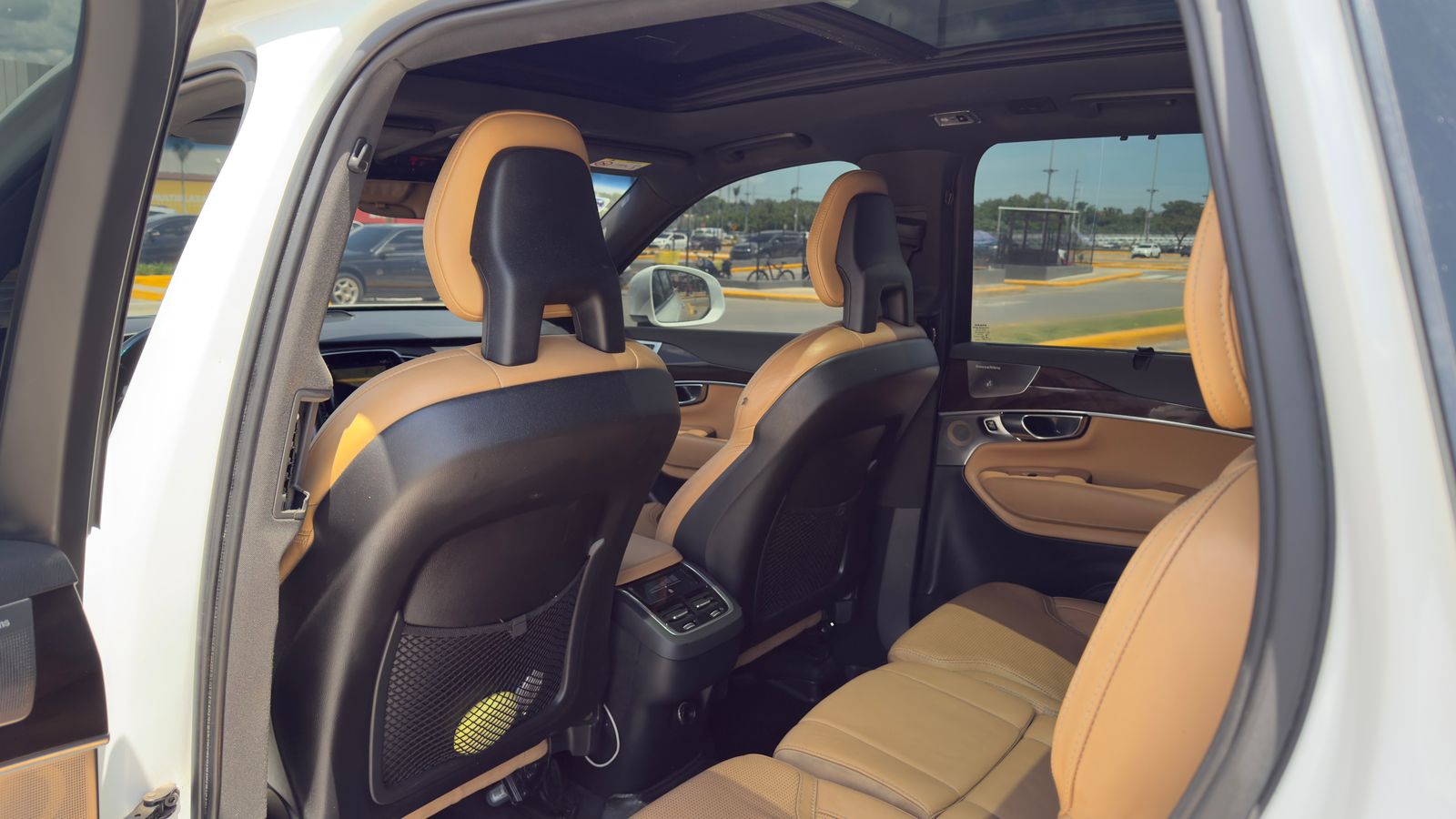 computadoras y laptops - Elegante Volvo XC90 inscription 2018 4