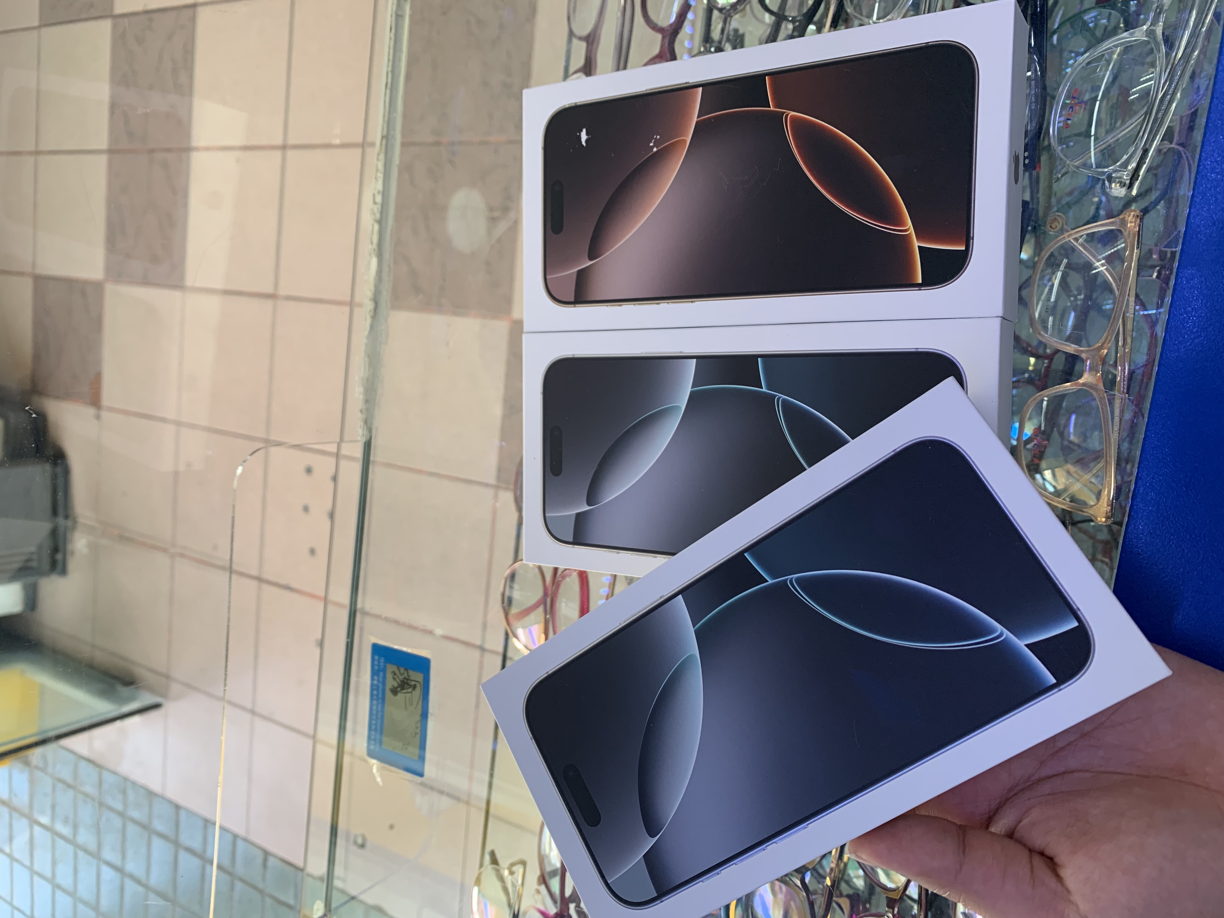 celulares y tabletas - Vendo iphone 16 pro Max 
