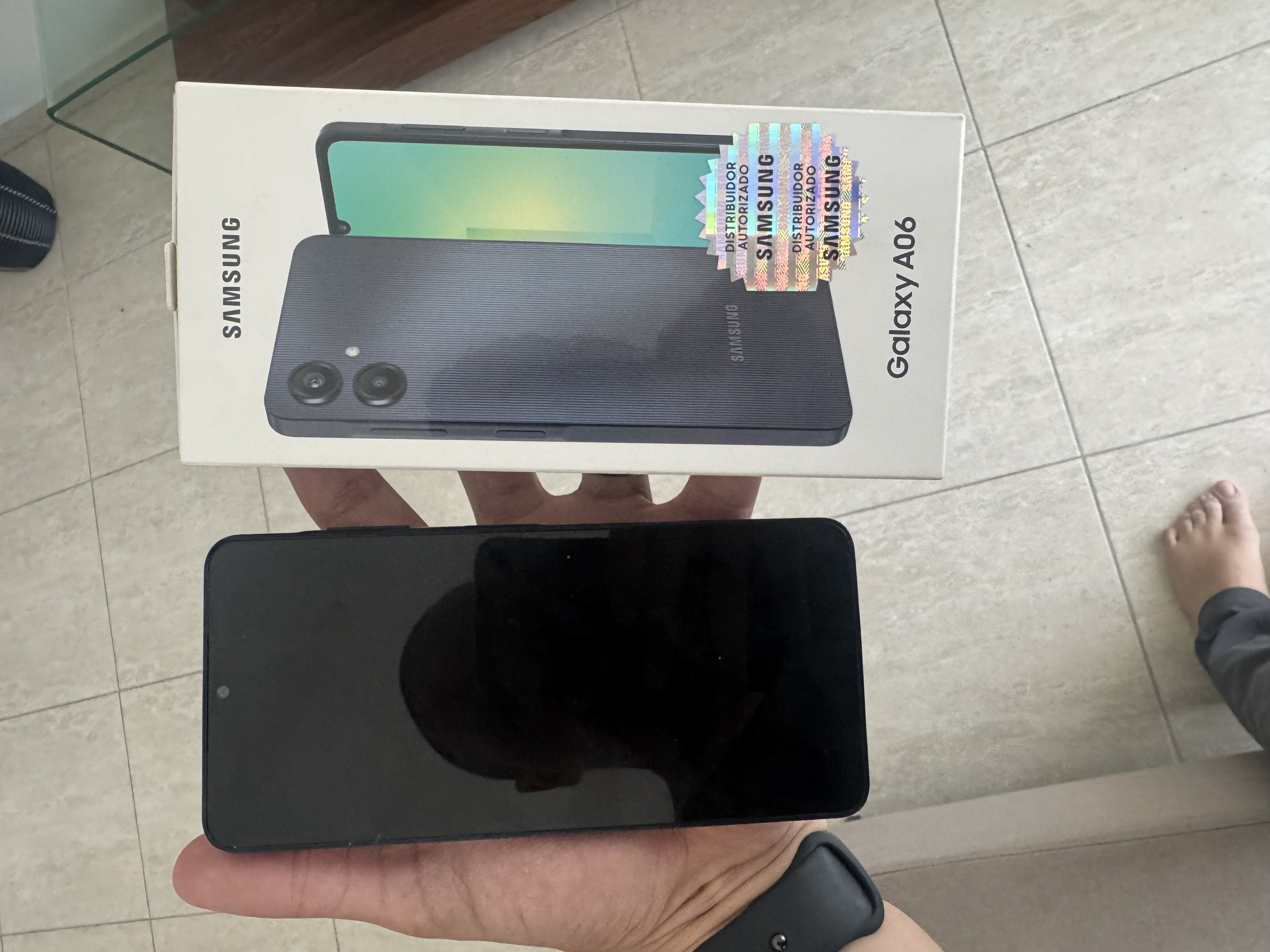 celulares y tabletas - Samsung A06 - Comprado en Altice como nuevo. 
