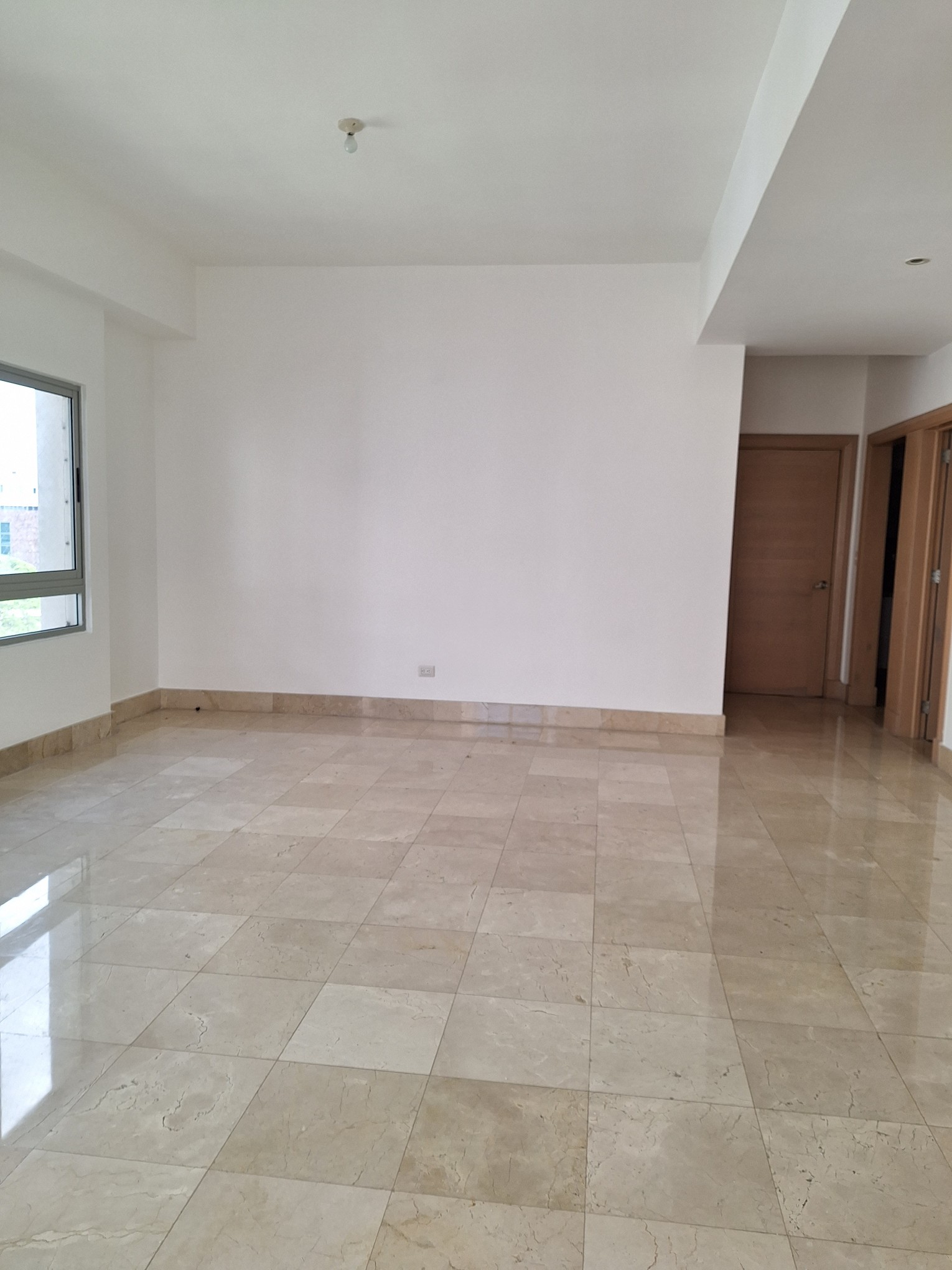 apartamentos - Rento apartamento sin amueblar en Piantini  6