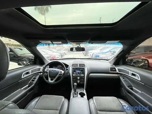 jeepetas y camionetas - Ford Explorer XLT 4WD 2015 6