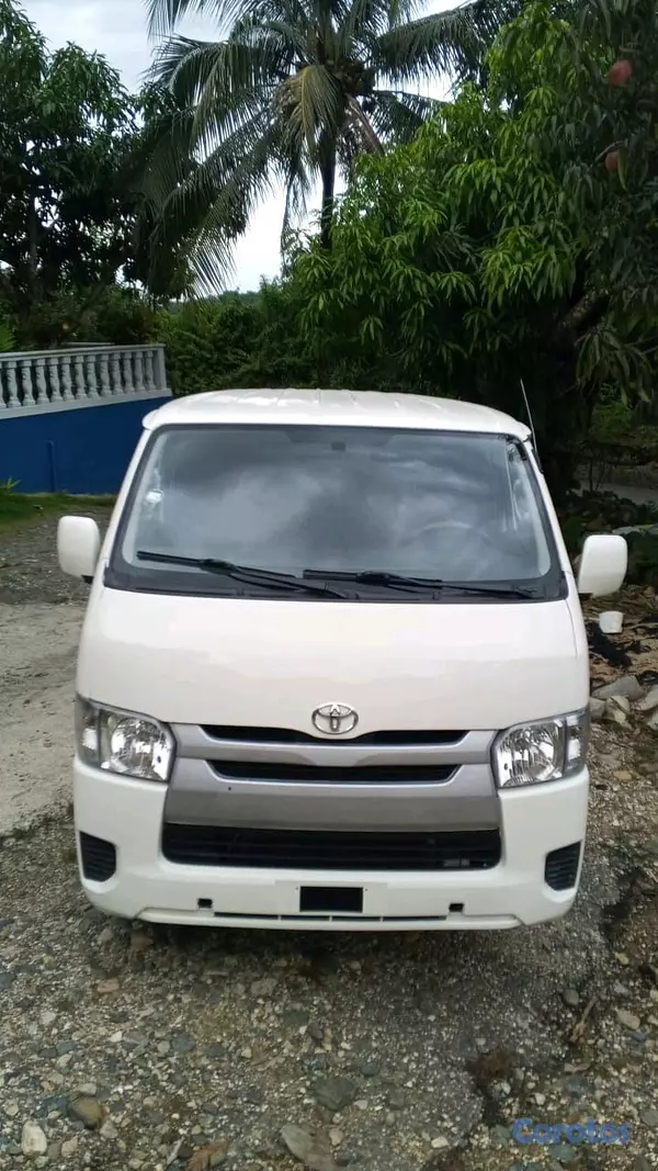 jeepetas y camionetas - Toyota Hiace, oferta 3