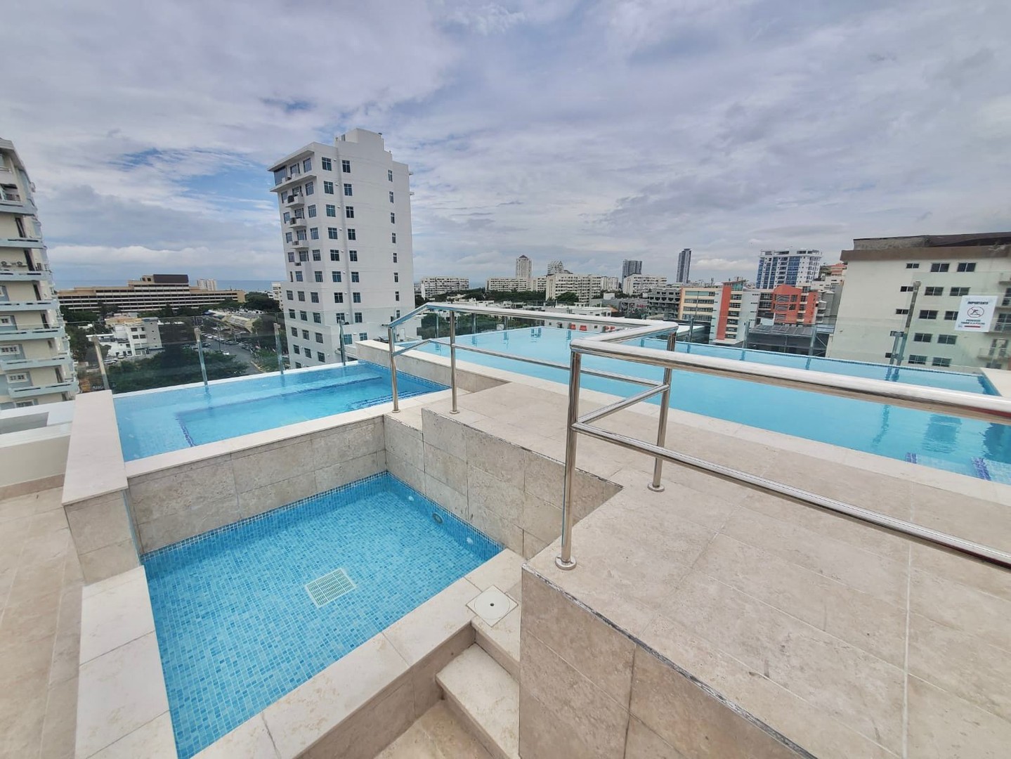 apartamentos - Apartamento Nuevo en Venta
BELLA VISTA SUR
USD 292,325.
Mantenimiento: RD$11,300 3