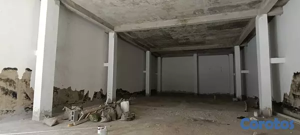 oficinas y locales comerciales - Piantini, AMPLIO local 250mts en 3er nivel 5