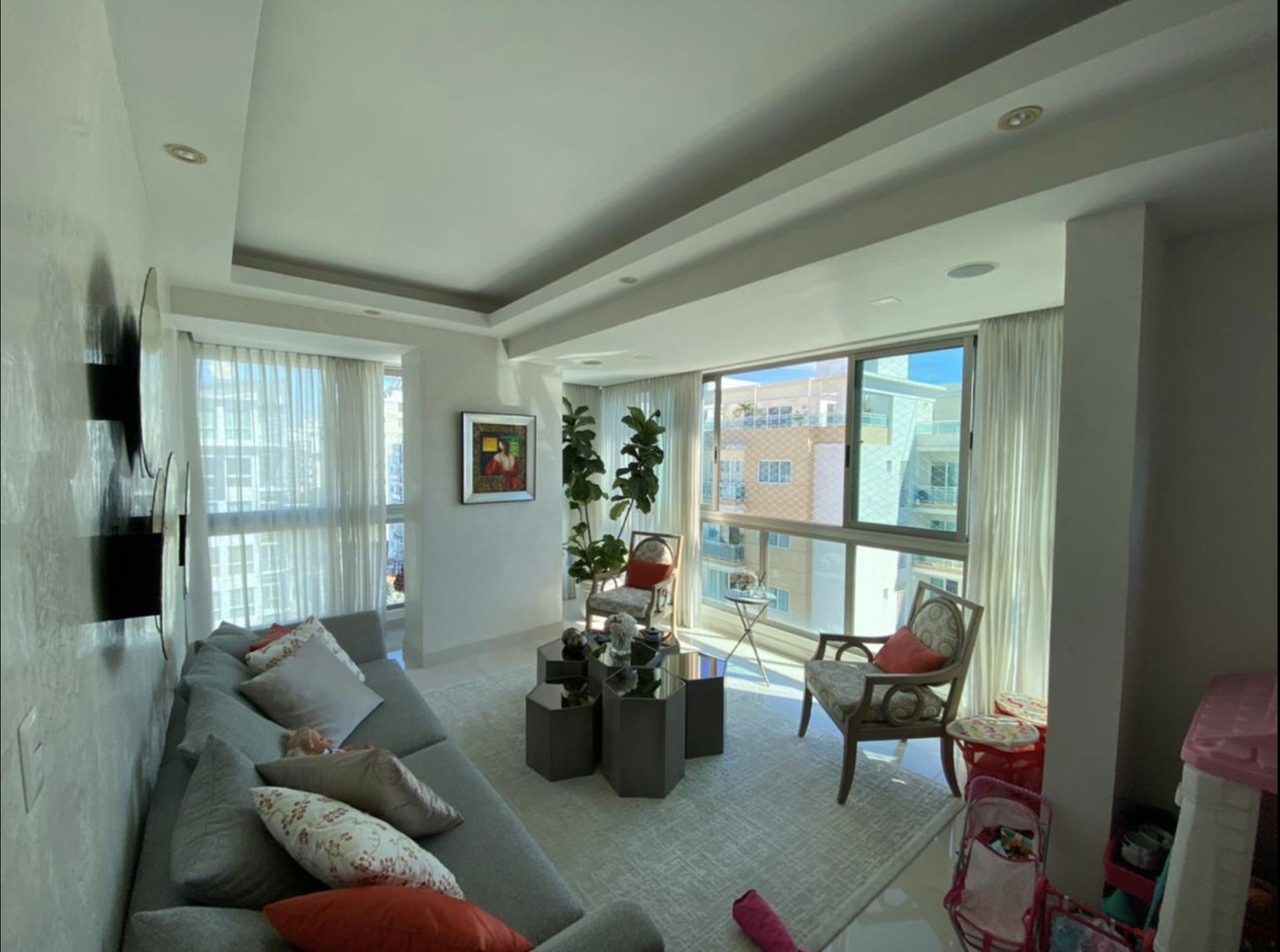 apartamentos - Evaristo Morales 2 habitaciones 3.5 banos 2 parqueos estudio