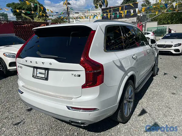 jeepetas y camionetas - Volvo XC90 T6 Inscription 2017 Clean Carfax 6