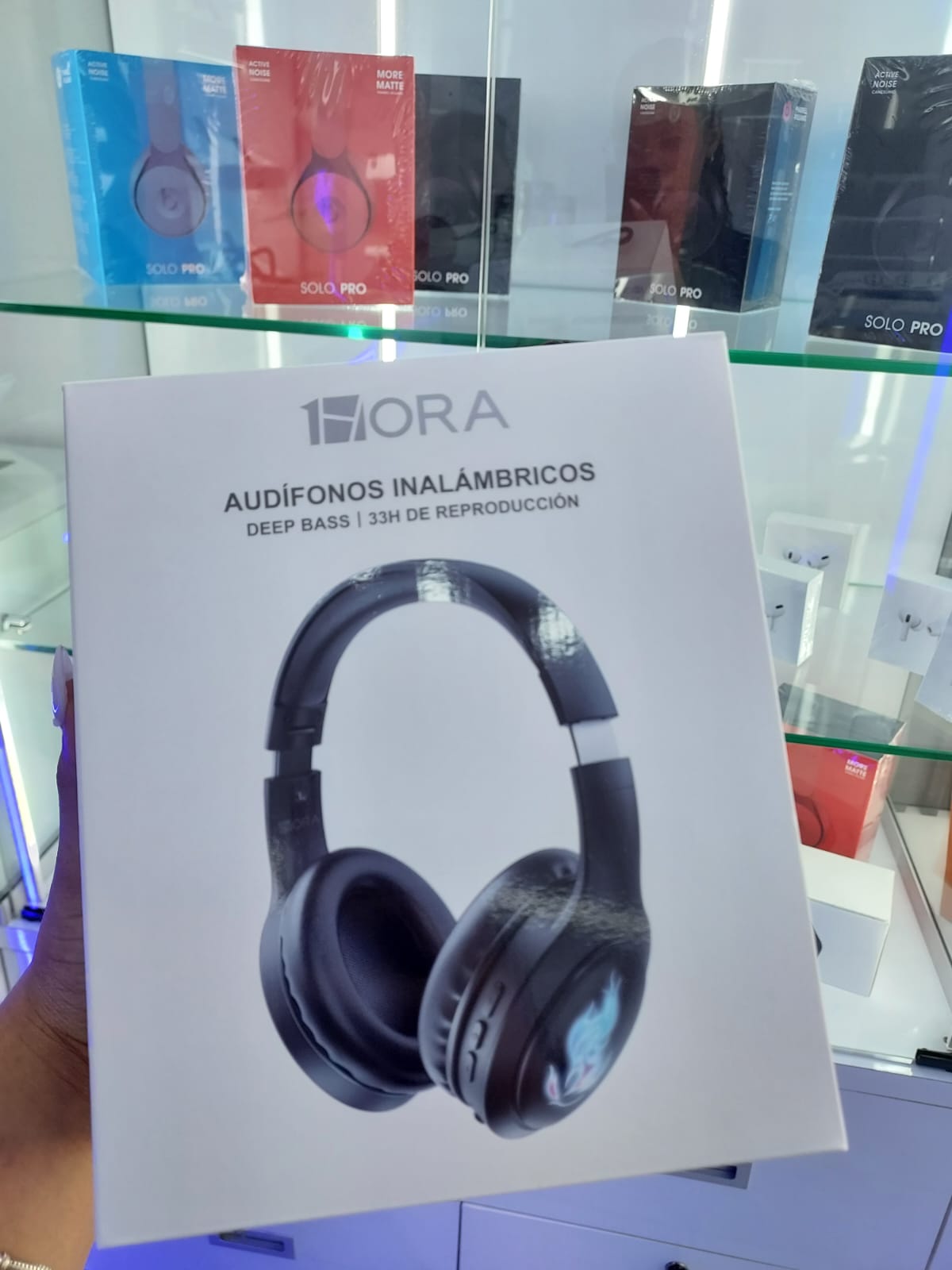 accesorios para electronica - Audífonos inalámbricos 1HORA 
 2