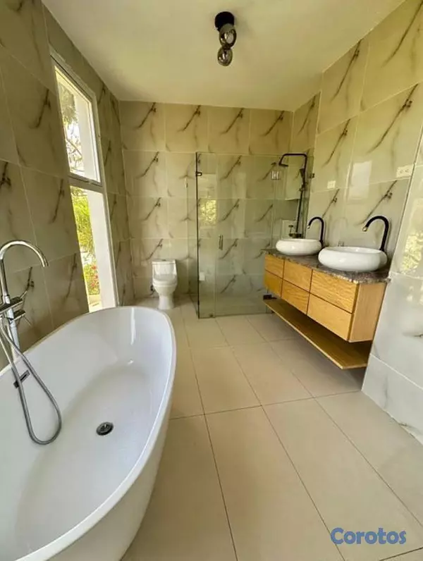casas vacacionales y villas - Vendo Exclusiva Villa 3 Niveles AMUEBLADA en LOS G 5