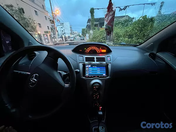 carros - Toyota Vitz 2011 OFERTA 335 4