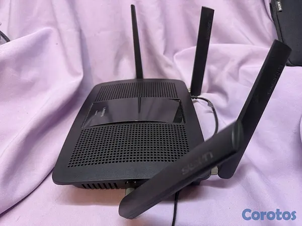 otros electronicos - LINKSYS WIFI ROUTER CON FIRMWARE ERT 3