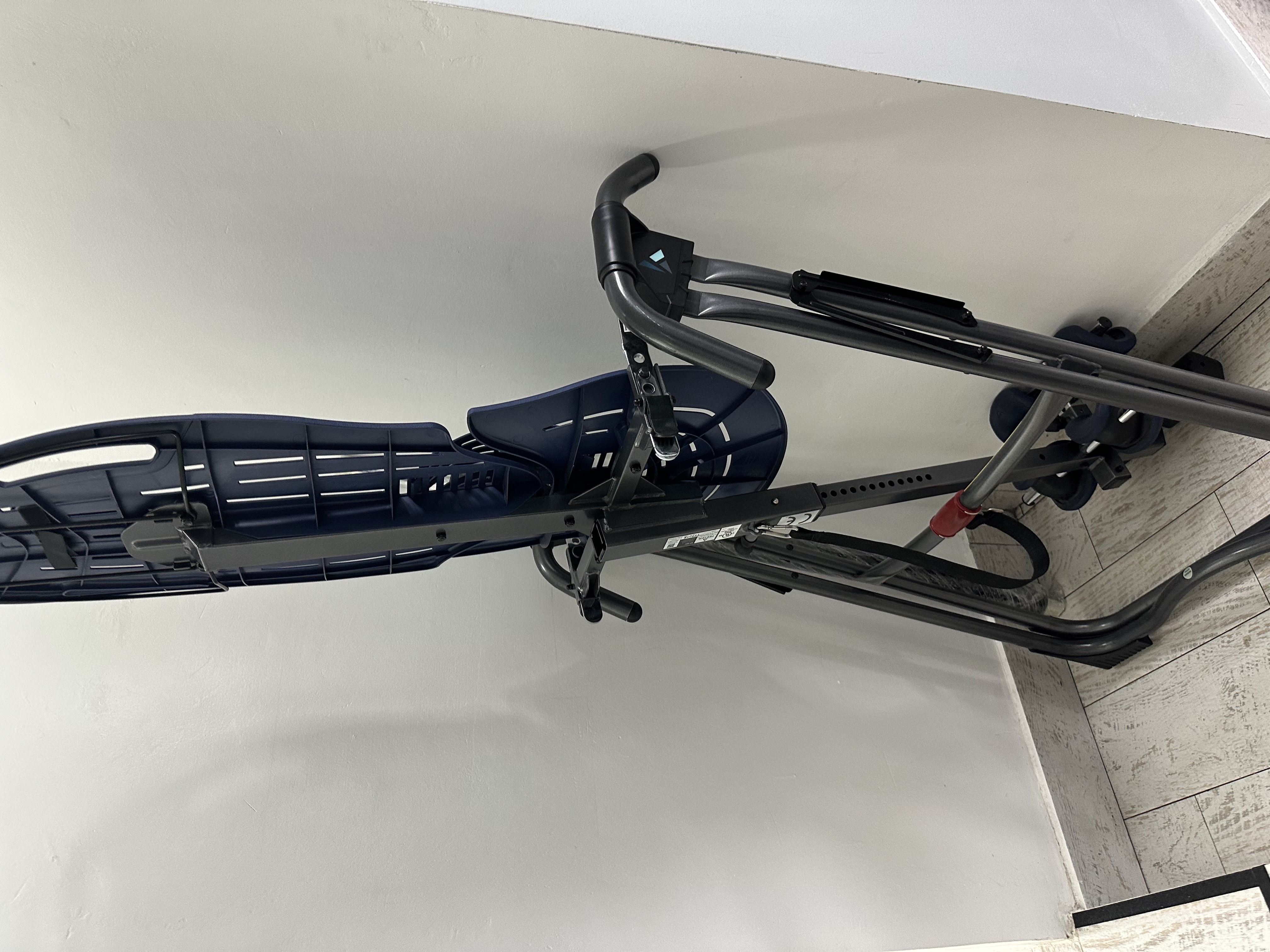 Salud y Equipamiento Médico - teeter inversión table hang up 1