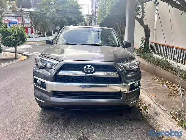 jeepetas y camionetas - Toyota 4runner limited 2015 2