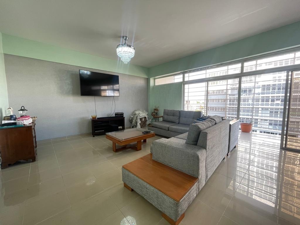 apartamentos - Vendo apto en Los cacicazgos 180. Mts.
RD$ 10,800,000 