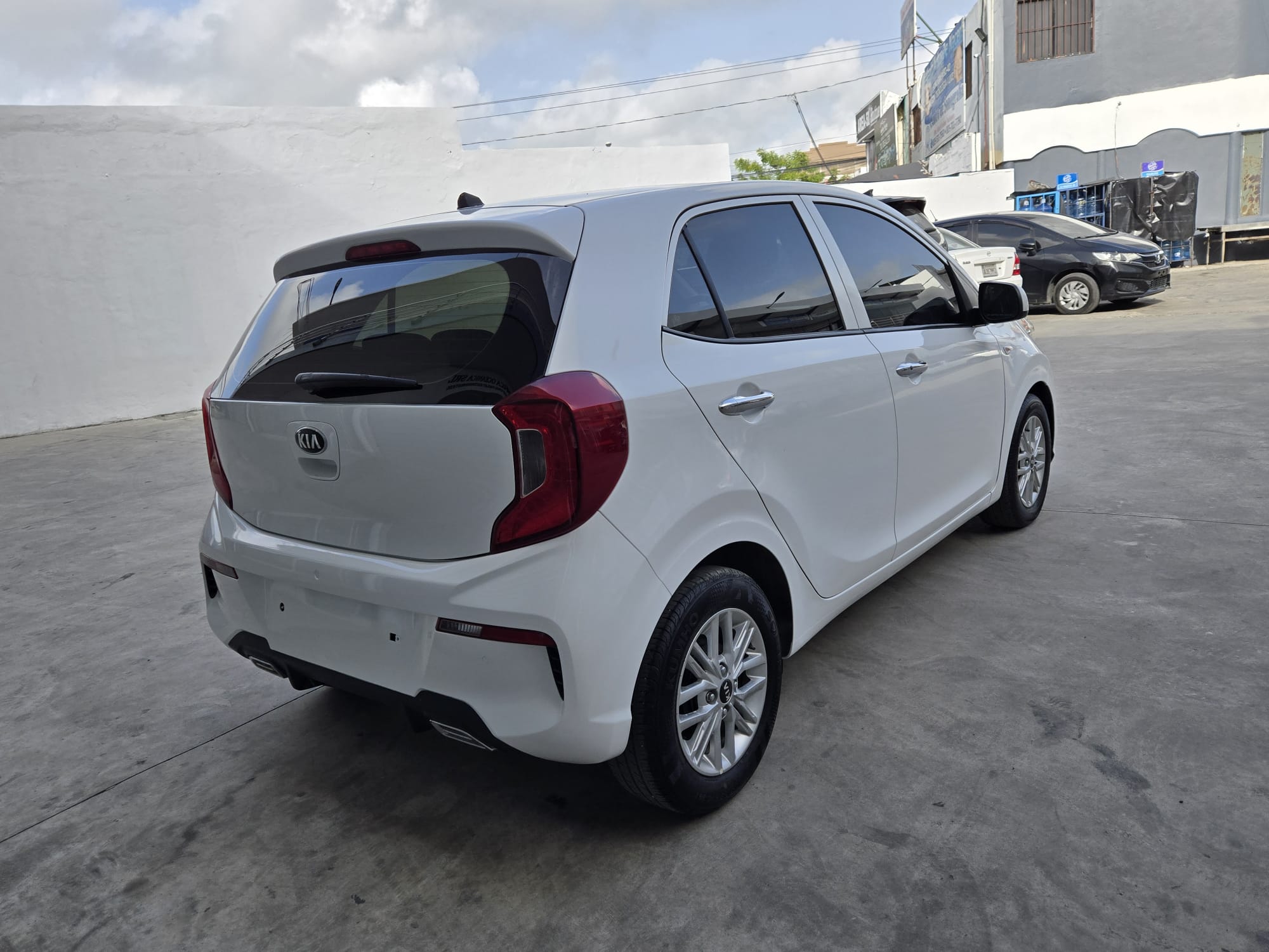 carros - KIA MORNING URBAN 2021 BLANCO GASOLINA 3