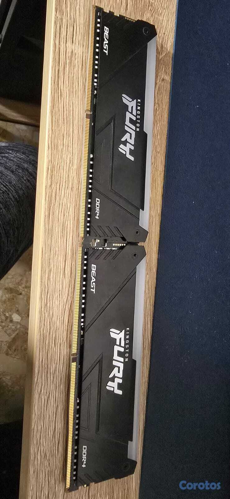 computadoras y laptops - Kingston FURY Beast 16GB (2x8GB) Memoria RAM DDR4  1