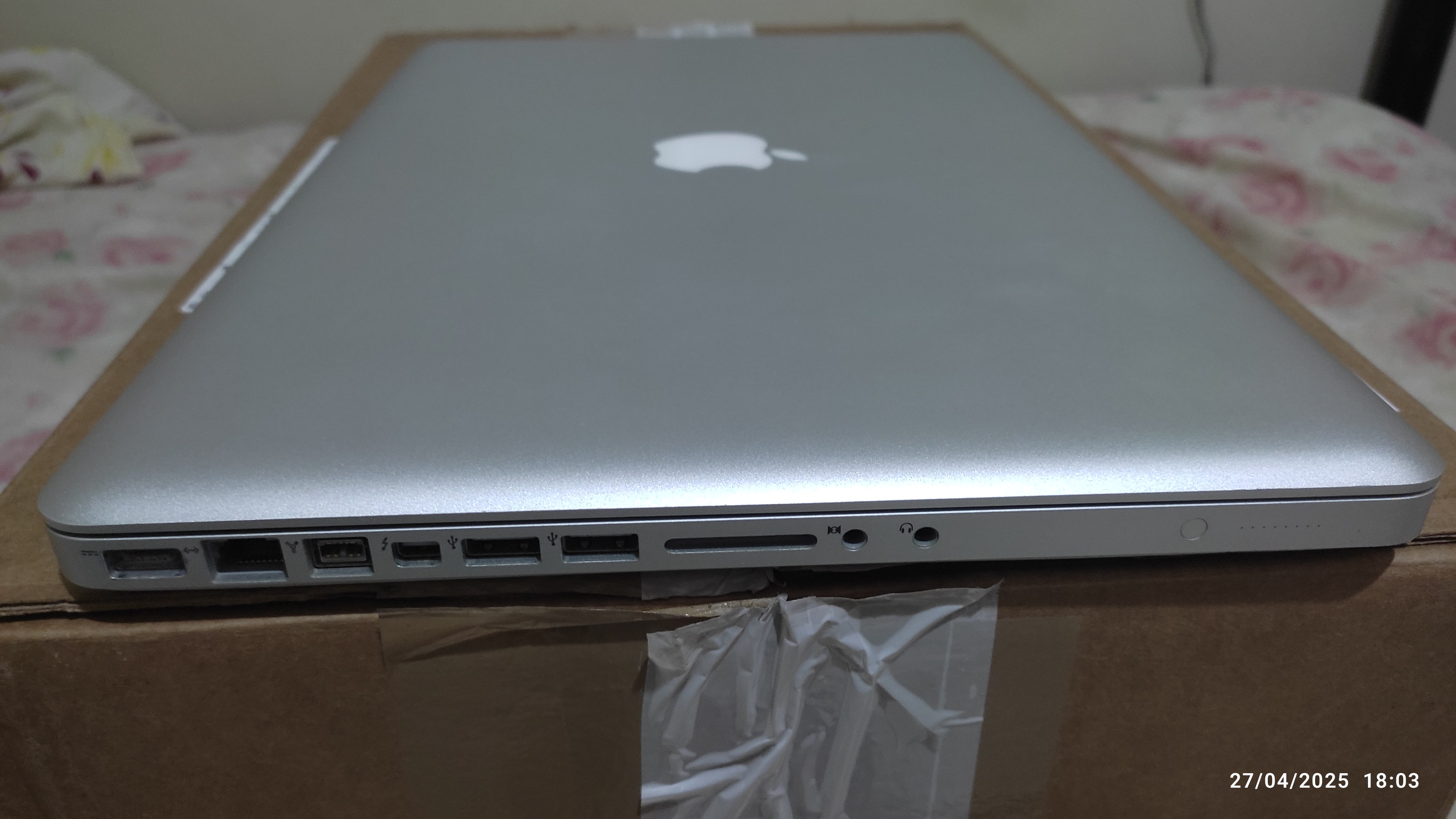 computadoras y laptops - Macbook Pro 2011 --- 15" Pulgadas 6