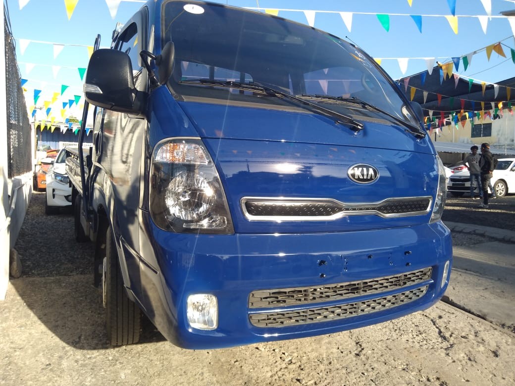 jeepetas y camionetas - KIA BONGO 2017 AZUL