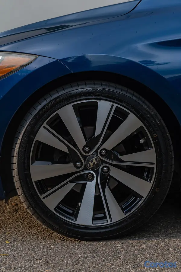 carros - Hyundai Elantra 2017 4