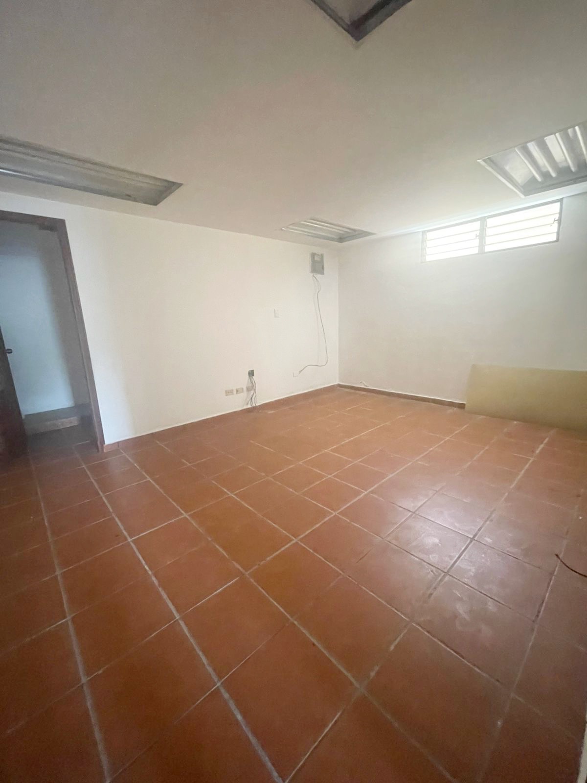 oficinas y locales comerciales - Local en ensanche Naco  6