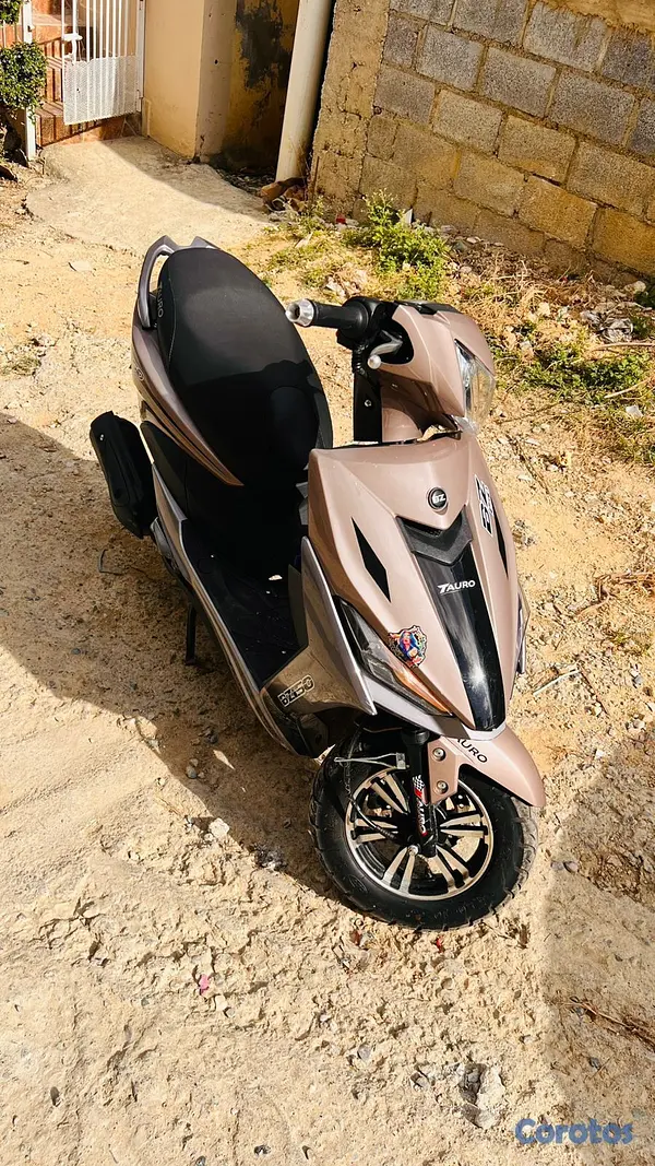 motores y pasolas - Pasola tauro 150 Tiene poco uso  2