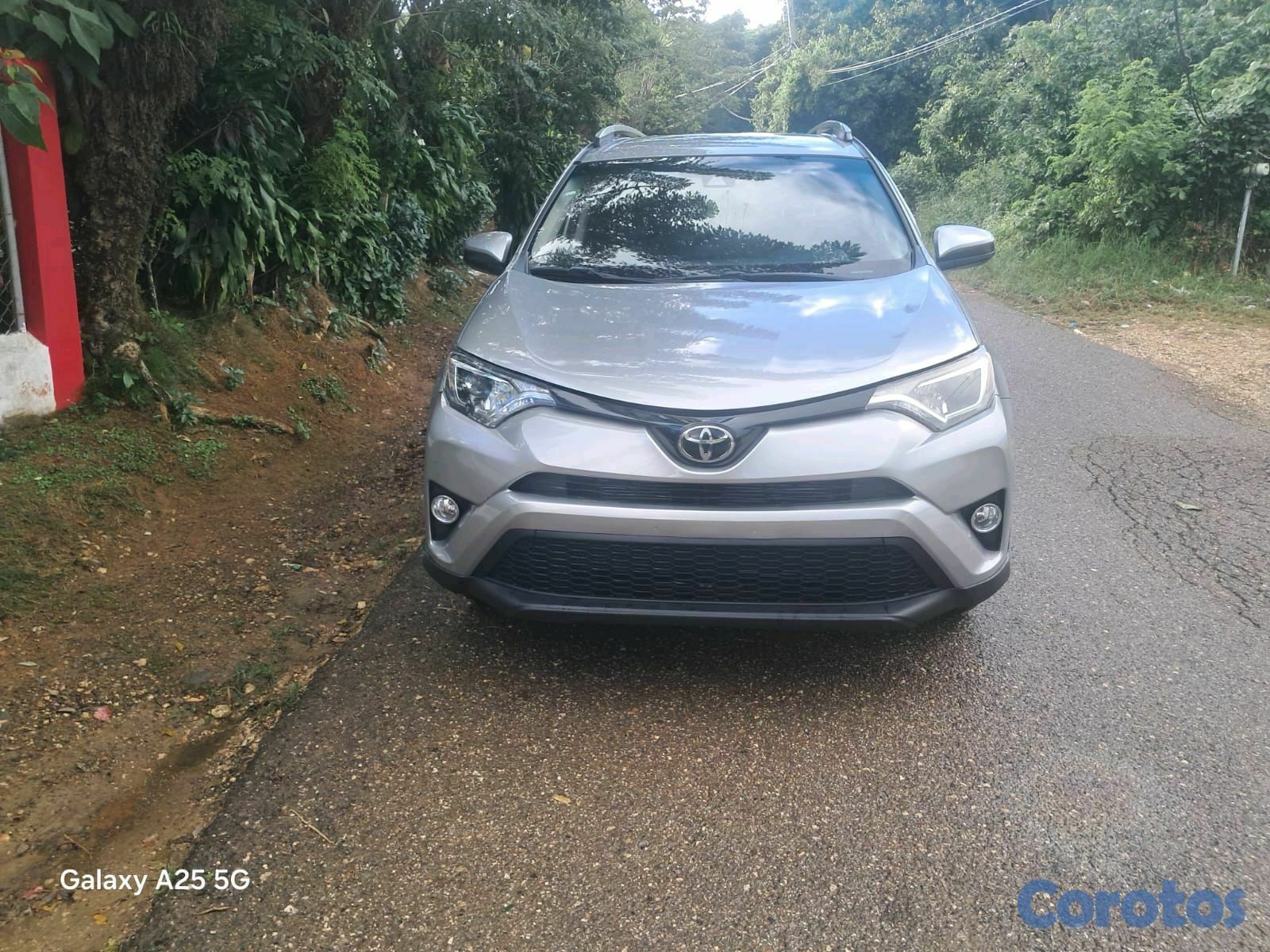 jeepetas y camionetas - Toyota rav4 2018 1