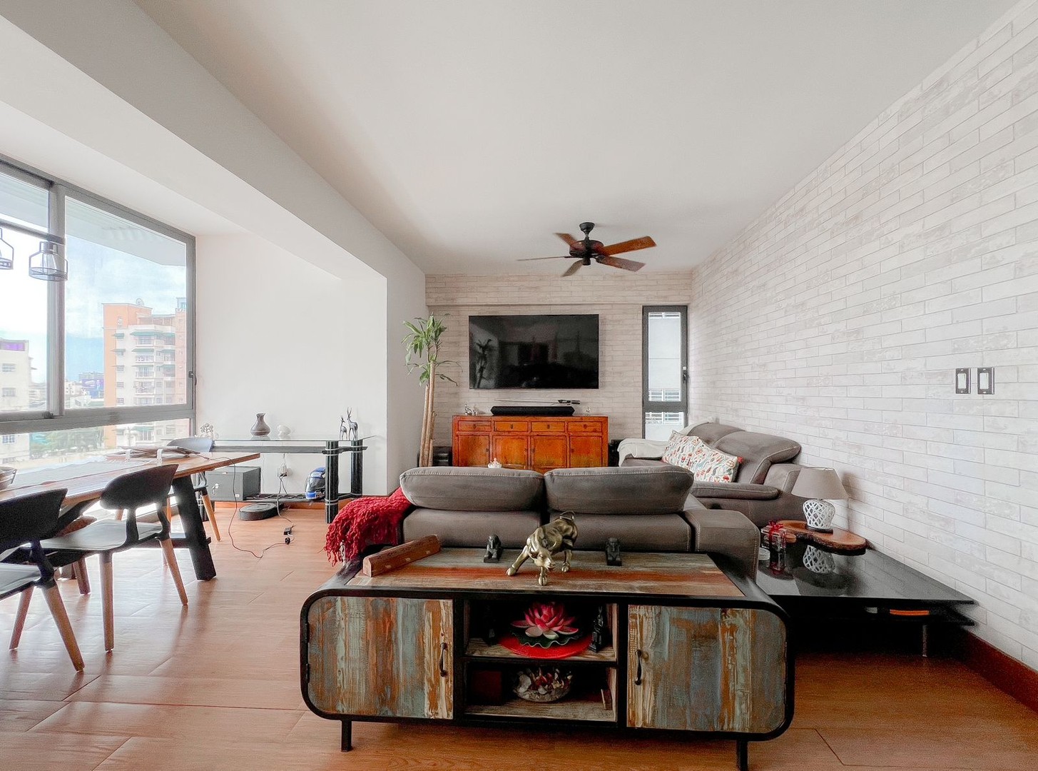 apartamentos - Evaristo Morales, Hermoso Apartamento Con Estilo Contemporaneo!! 1
