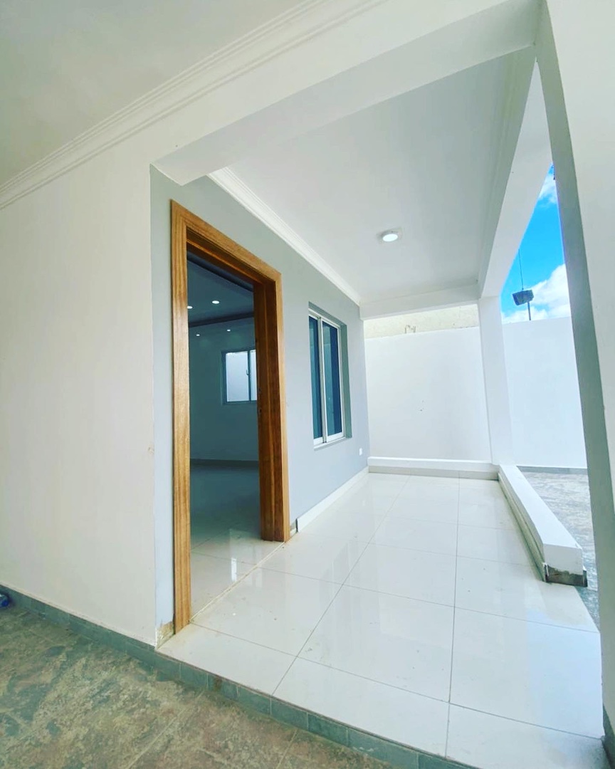 casas - Venta de casa en la autopista de san Isidro prado oriental  5