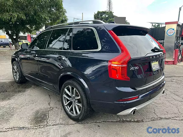jeepetas y camionetas - volvo xc 90 2019 momentun 2