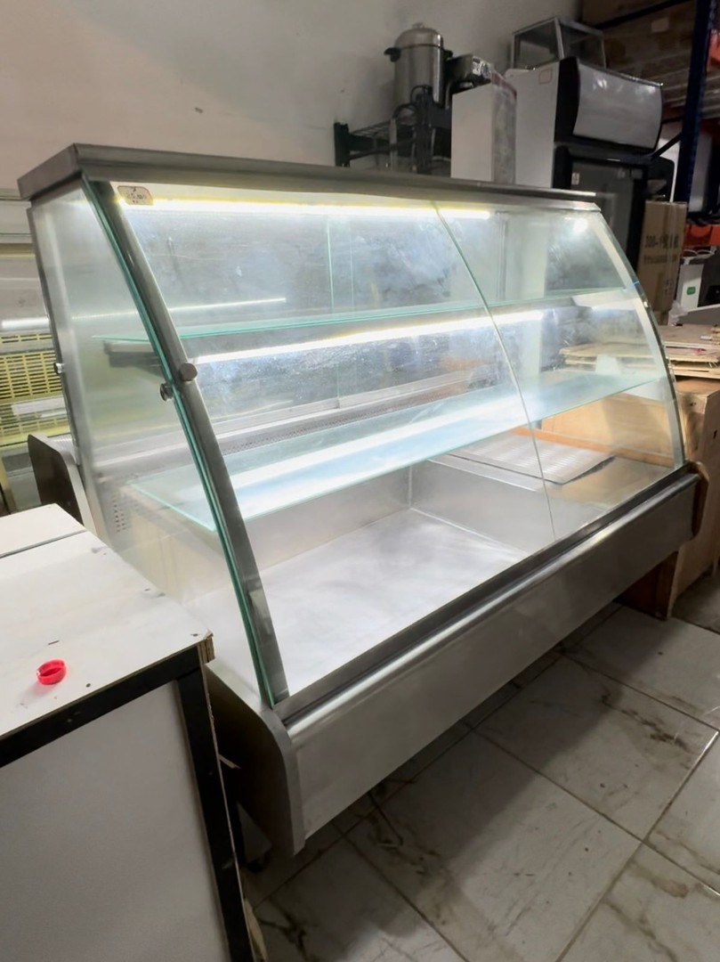 servicios profesionales - Vitrina Fría de Resposteria, 6 pies 4