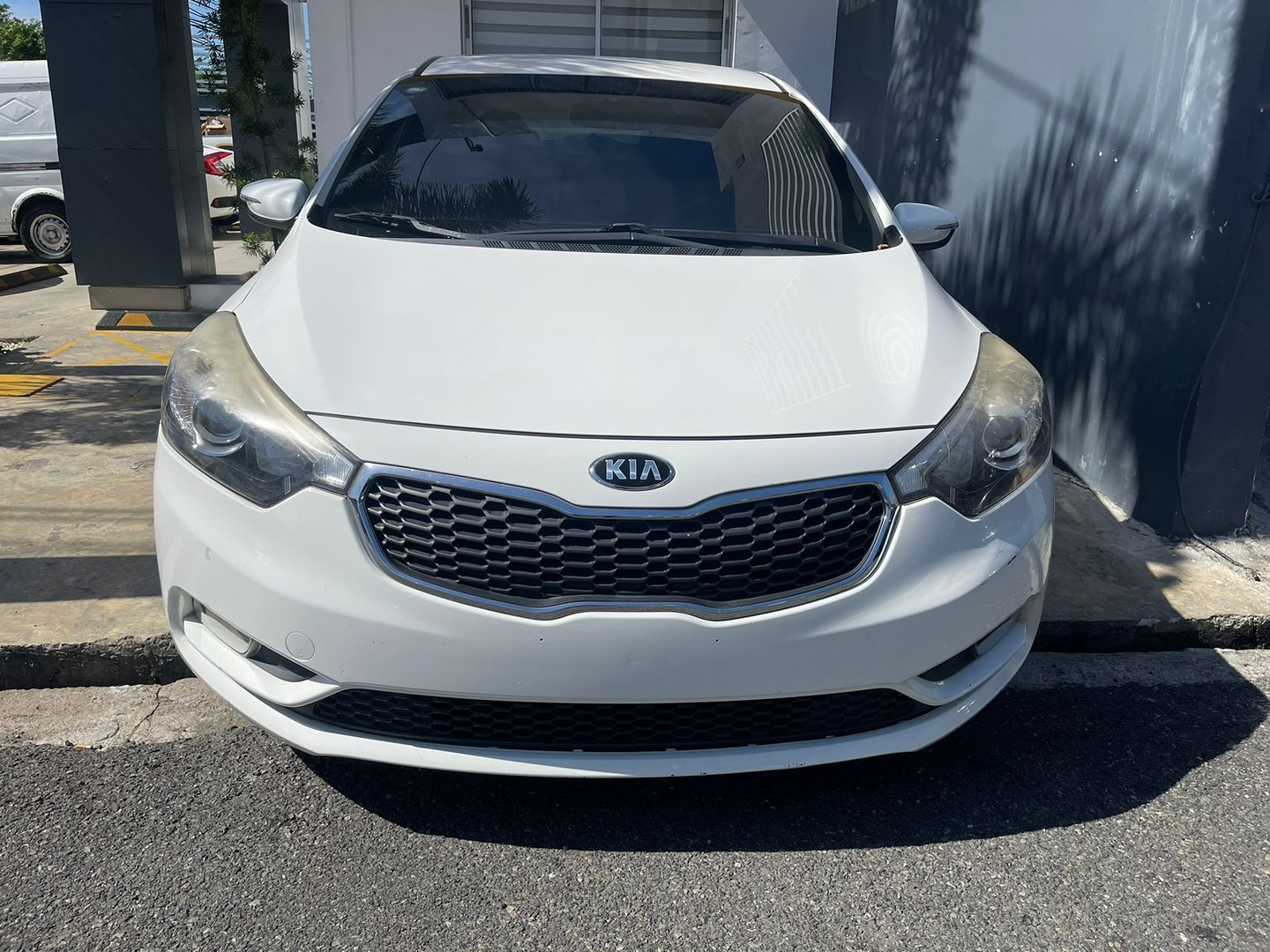 carros - Kia Cerato 2015 en Excelente Estado
