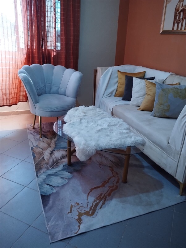 muebles y colchones - Sofá de 3 puesto, butaca, centro de mes y alfombras 1