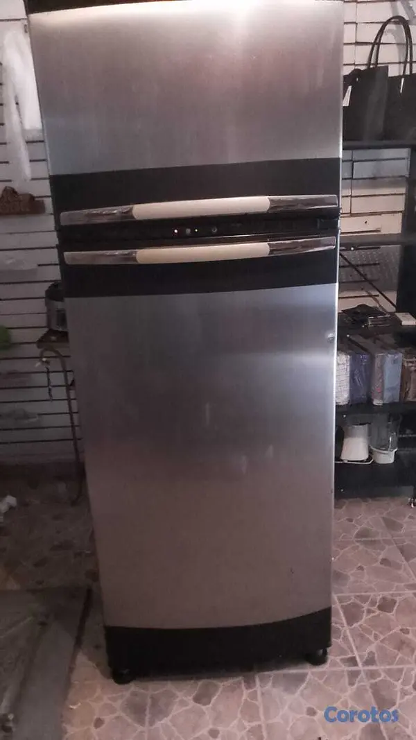 electrodomesticos - Se vende nevera whirlpool 1