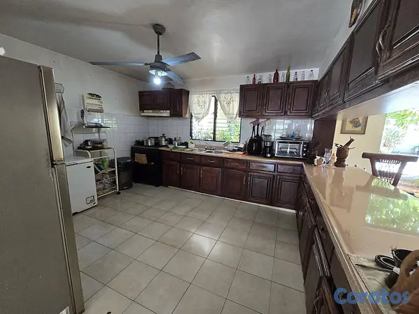 casas - 🏡 Casa Familiar Amueblada en Venta – Urbanización  5