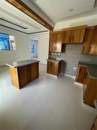 apartamentos - Hermoso y económico apartamento en 2do Nivel y Llanos de Gurabo. 3