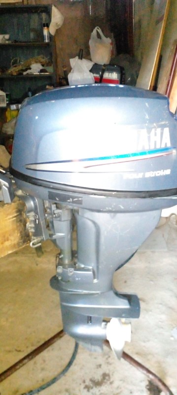 botes - Motor Yamaha de 9.9 HP