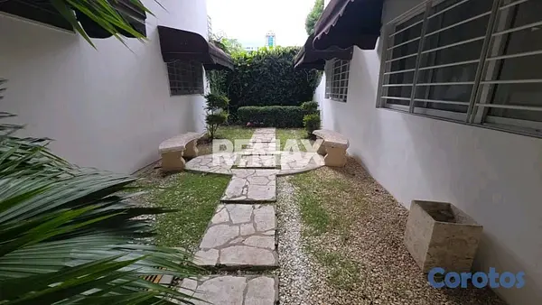 apartamentos - Apartamento en venta en Alma Rosa I, 3H, 2B, 2P 6